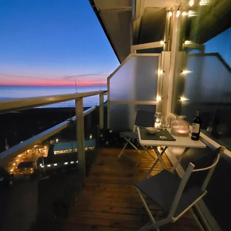 Aladdin's Sky Apartment Zandvoort